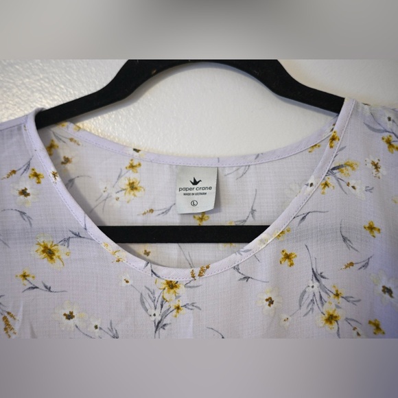 Paper Crane Babydoll Tiered Pastel Floral Print Blouse Size Large - Cottagecore - Picture 2 of 7